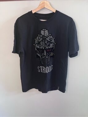 Roku Studio Mens Black Rhinestone Gladiator Mask Strong Dagger Rose T-Shirt‎ L